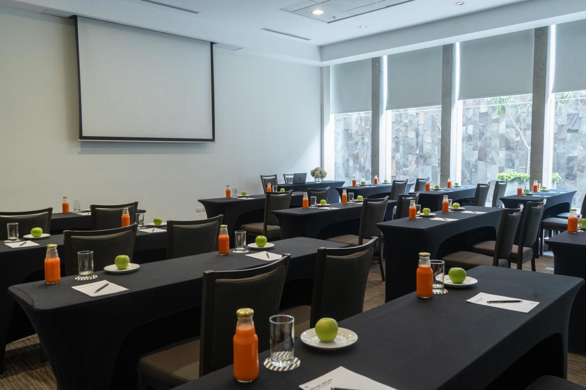 Hotel Pullman San Isidro