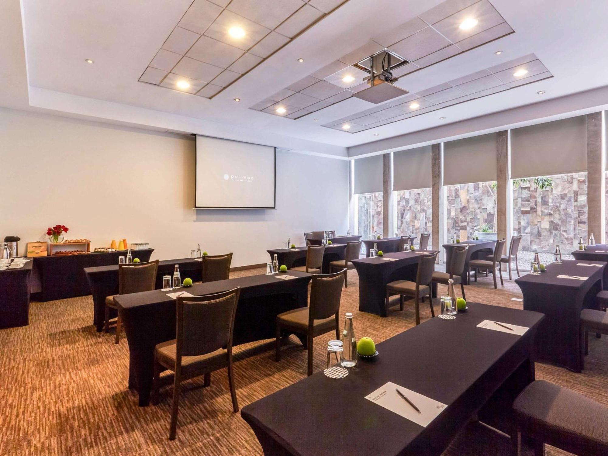 Pullman San Isidro Lima