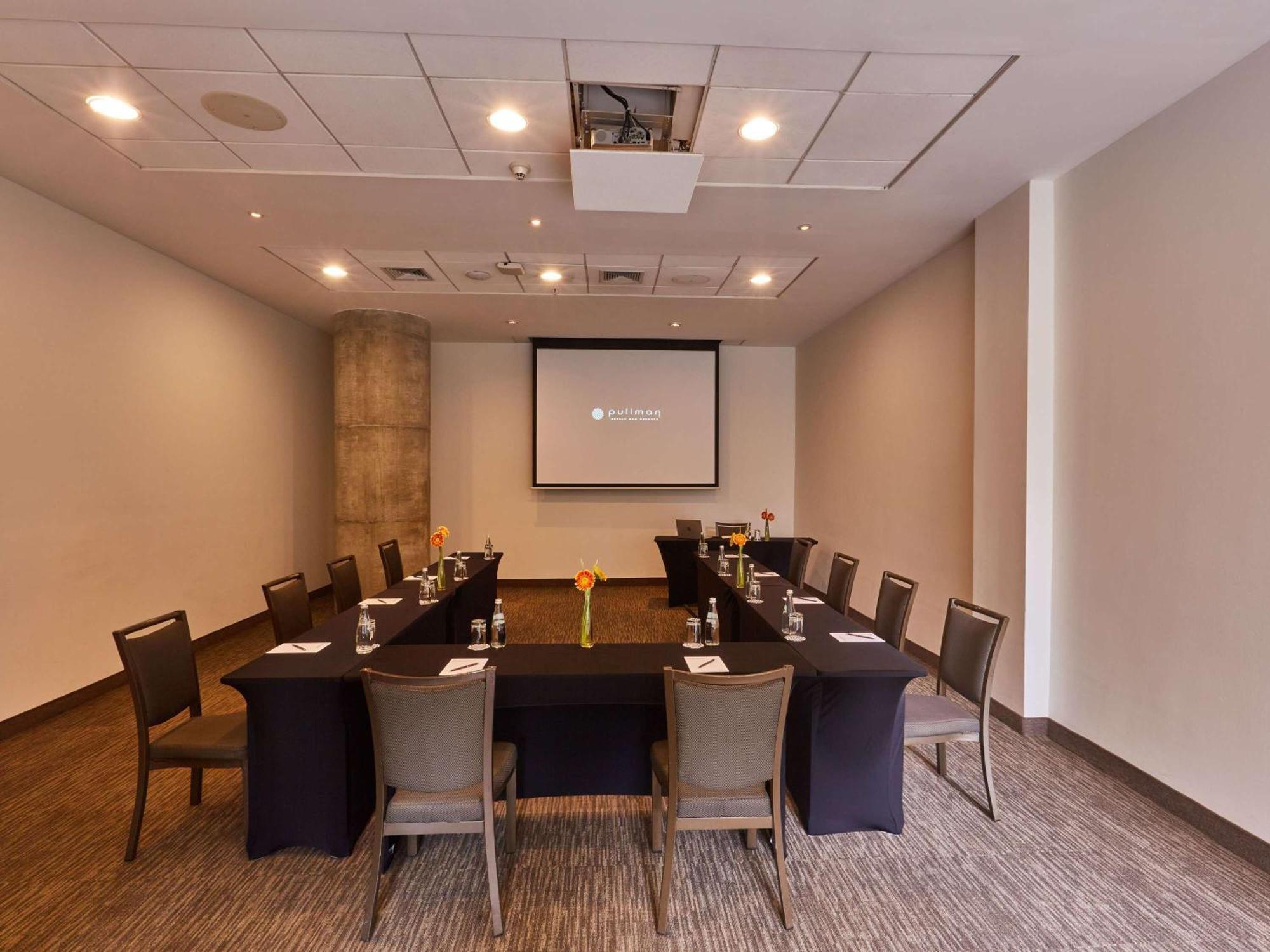 Hotel Pullman San Isidro 5*